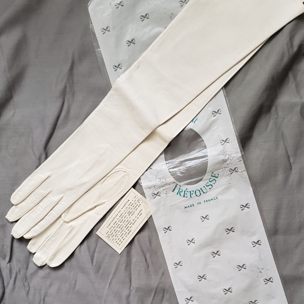 Vintage Cream Elbow Length Kid Gloves